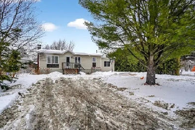 TOUT NOUVEAU À TERREBONNE TERRAIN 44 708pc ! 5 CAC ! FAITES VITE Image# 7