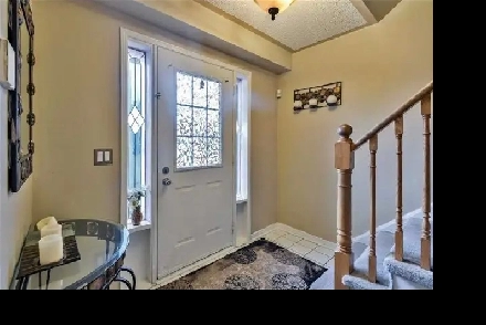 Room rental in Detached Home on Williams Parkway and 410 Image# 1