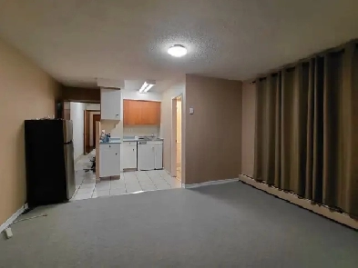 Bachelor Suite available near Kingsway Mall, NAIT Campus & LRT Image# 3