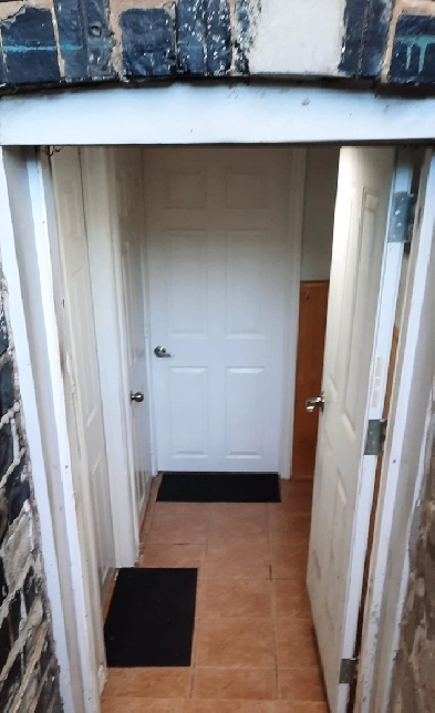 1 Bed 1 Bath Basement Apartment Close to Dufferin Mall Image# 8