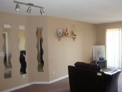 Condo for rent in Ellerslie 2BRs/2Baths Lake view Edmonton South Image# 9