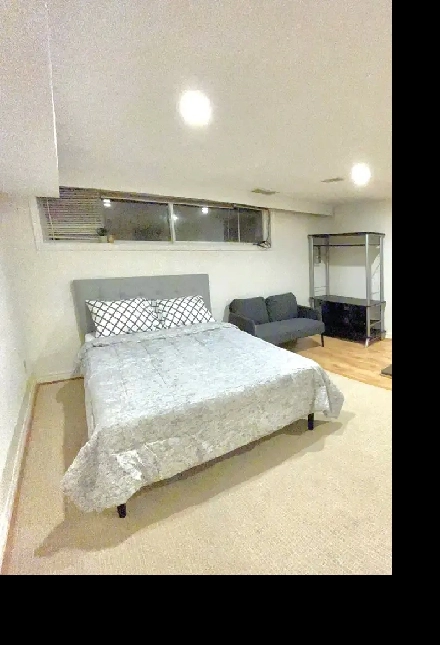 Etobicoke private room for rent Image# 1