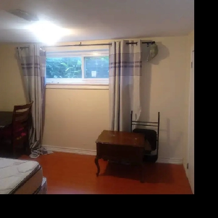 Private Room for Rent from January 1 in Scarborough Image# 3