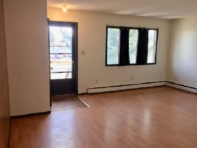 one bedroom apartment available Image# 2