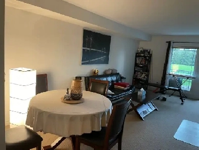 Beautiful 2 bedroom Executive Terrace home Ottawa Centrepointe Image# 3