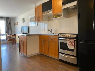 STUDIO/ ROXBORO-MONTREAL/ ALL INCLUDED/FURNISHED/SHORT RENT Image# 4