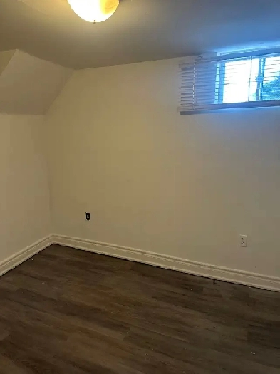 ONE BEDROOM BASEMENT - YONGE AND DAVIS NEWMARKET Image# 1