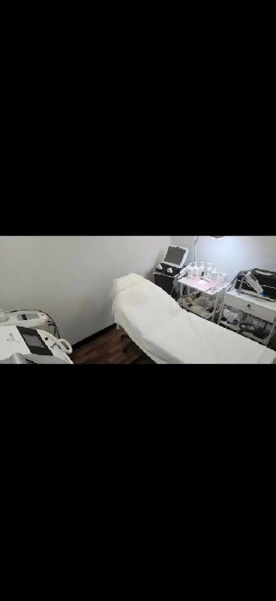 Private Room for Rent – Beauty Salon (NDG) Image# 2