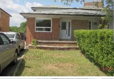 RENT IMMEDIATELY ( PVT ROOM I  UPPER LEVEL) IN MALTON Image# 4