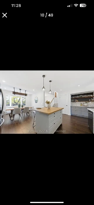 3 bed 2 bath 4 parking Pinecrest Oshawa Image# 3