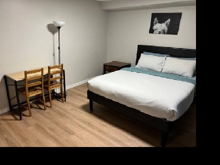 Cozy 1 Bedroom   Den |  Near University & Whyte Ave Image# 7