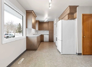 4 Bedroom House FOR RENT Image# 10