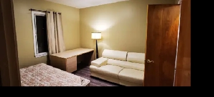 Available Now: Big Room in Vieux Longueuil - All Inclusive Image# 4