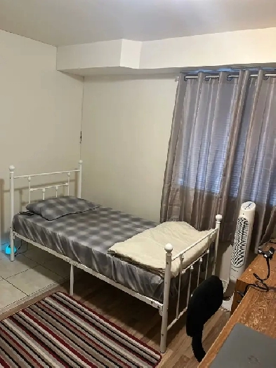 Private room available with attached Washroom and Parking Image# 3