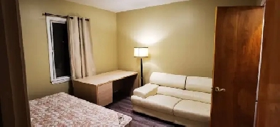 Available Now: Big Room in Vieux Longueuil - All Inclusive Image# 5