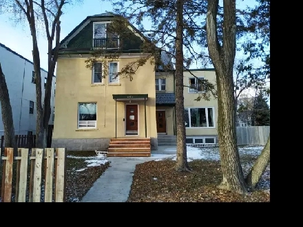 Suite for rent on Provencher Image# 4