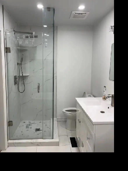 RENT A MASTER BEDROOM AT YONGE AND STEELES Image# 3