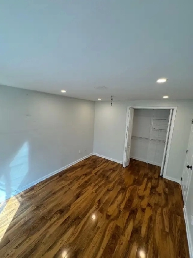 FURNISHED PRIVATE ROOM FOR RENT AVAILABLE IN BRAMPTON Image# 1