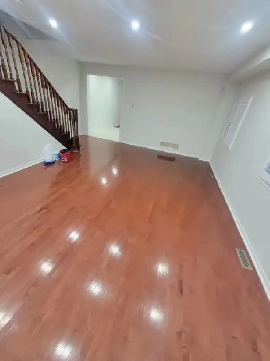 FURNISHED SHARING ROOM AVAILABLE IN MISSISSAUGA FOR BOY Image# 4