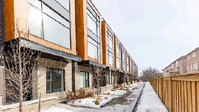 3bedroom   den townhouse available for rent in Brampton Image# 12