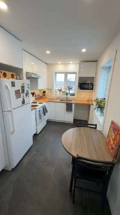 4 1/2 à louer Image# 6