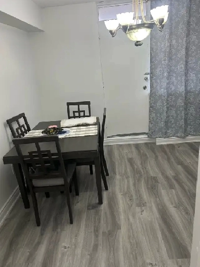 room for rent Image# 6