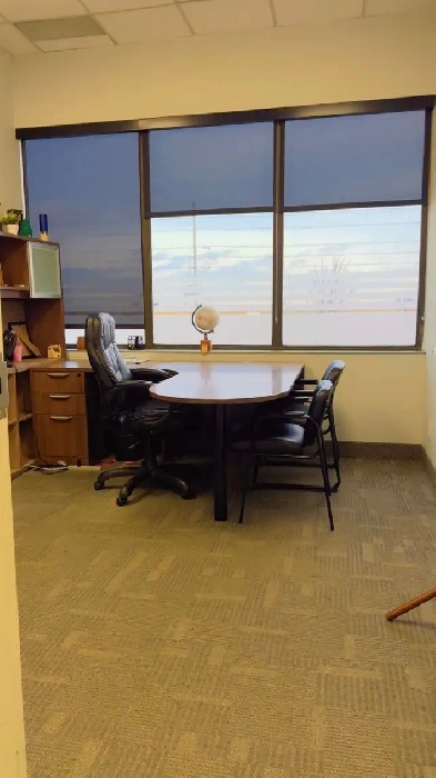 office room for rent Image# 3