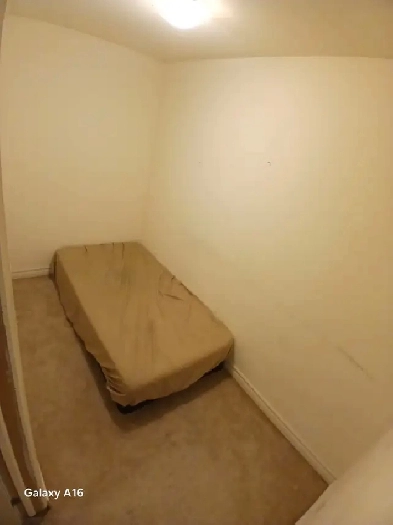 PRIVATE ROOM AVAILABLE IN SCARBOROUGH 590 INC UTILITY