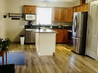 For Rent – Newer Home In Clayley Image# 9