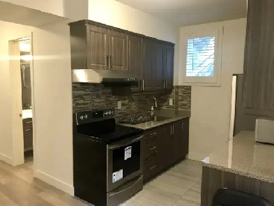 ROOMS FOR RENT - STEPS AWAY FROM UTSC - FEMALES ONLY PLEASE Image# 6