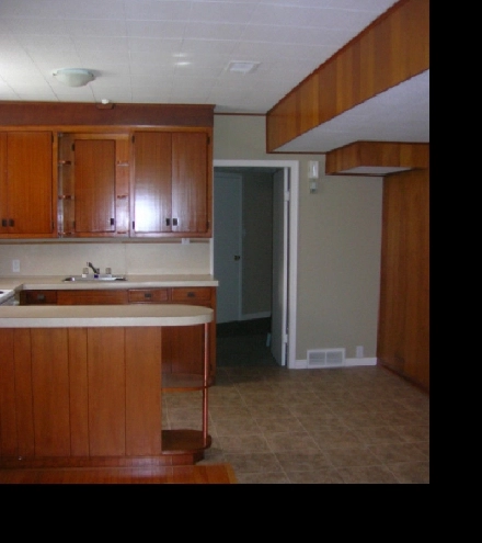 Quiet 1 Bdrm Eastside Suite, School Terms also considered Image# 2