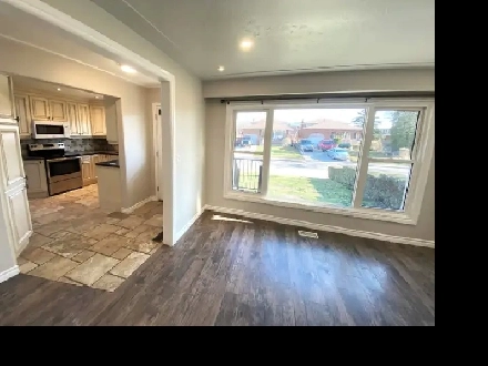 YOUR OASIS! Large 3 Bedroom in HIGHLY-DESIRED West Mountain! Image# 8