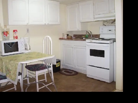 2b/1b Apt by Yonge Finch Subway entrance Image# 10