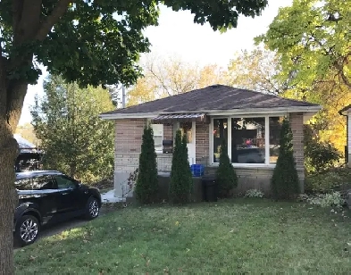 ATTN STUDENTS-2 Bedroom Inclusive Apartment – Walk to Downtown! Image# 2