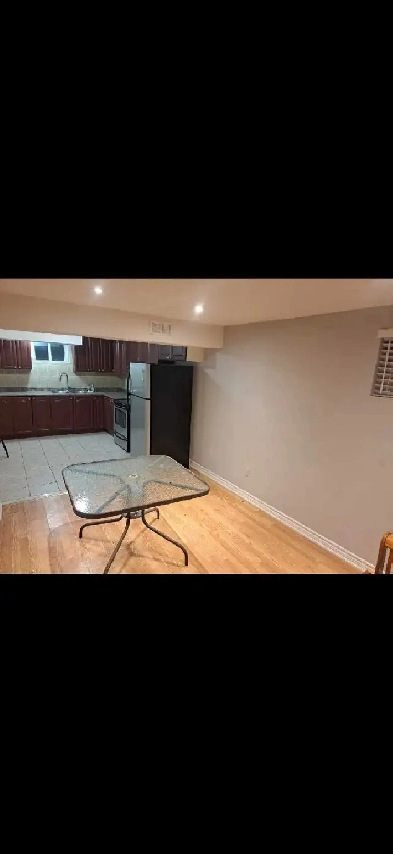 3 Parking 2 Bedroom Legal Apartment Image# 2