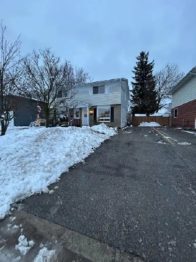 Elmira Semi For Rent! Image# 6