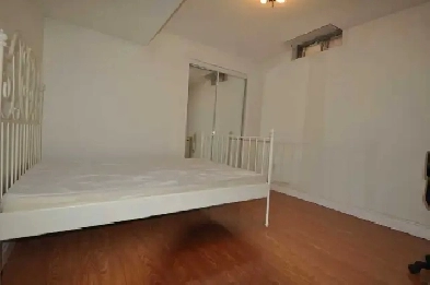 separate entrance basement room for rent Image# 1