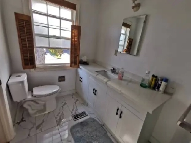 Furnished Room & private washroom & Parking near Hwy 401/404 Jan Image# 4