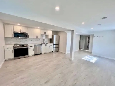 Jan 1/VEGREVILLE/NEW Reno 2 BDR Basement Apt/Wifi Image# 2