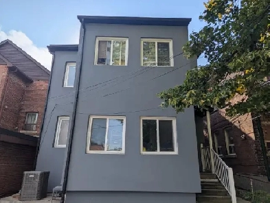 One bedroom Living Kitchen Bath with Separate entranc Image# 9