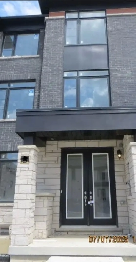 New 3bedrm townhouse in Brampton/Caledon (Mayfield/ McLaughlin) Image# 3