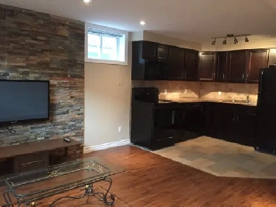 ALL INCLUDED LUXURY LEGAL BASEMENT APARTMENT! AVAILABLE FEB 1st! Image# 8