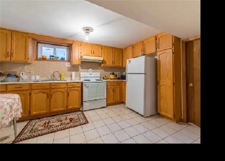 FEMALE-ONLY ROOM FOR RENT (BRAMPTON) Image# 1