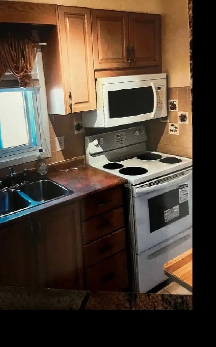 Three bedroom house for rent Image# 3