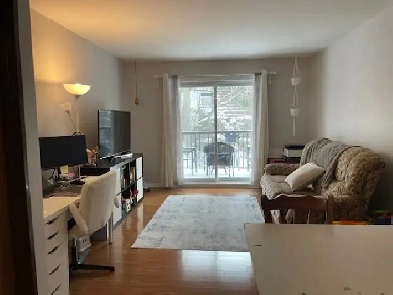 Style Condo 4 1/2 secteur tranquille Image# 6