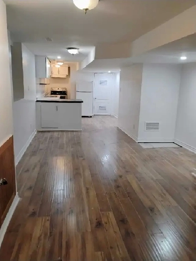 2 Bedroom Basement in Brampton Image# 5