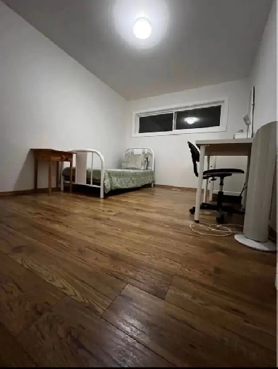 Furnished room available for rent immediately Image# 4