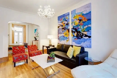 Large 4 Bedroom House - Downtown Image# 2