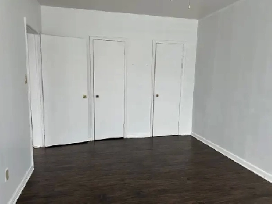 Spacious & bright 2 Bedroom Apartment in Lakeshore & Mimico Ave Image# 9