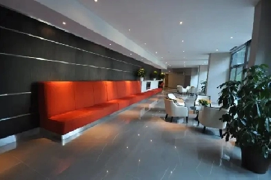 733 sqft 1bdr   1 Den   1 parking at 373 Front Street West